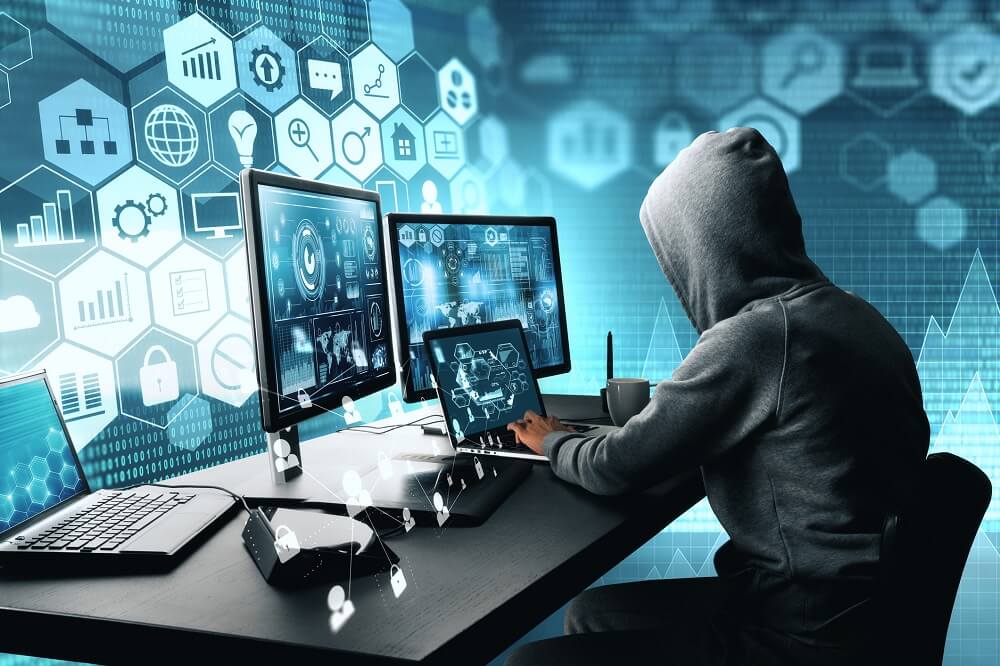 Информационные буклеты, памятки, брошюры по профилактике преступлений, совершаемых с использованием информационных технологий..
